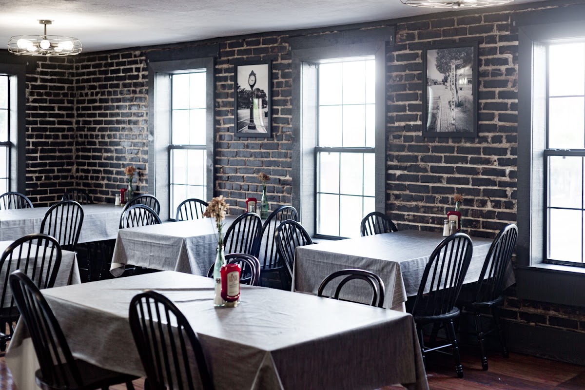 Landmark Cafe & Grill